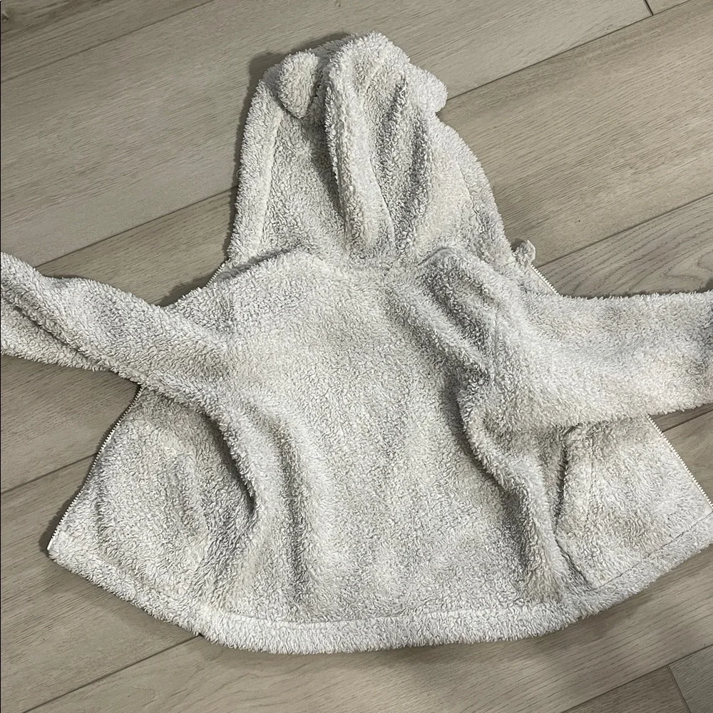 Patagonia Kids Fleece Hoodie in Cream